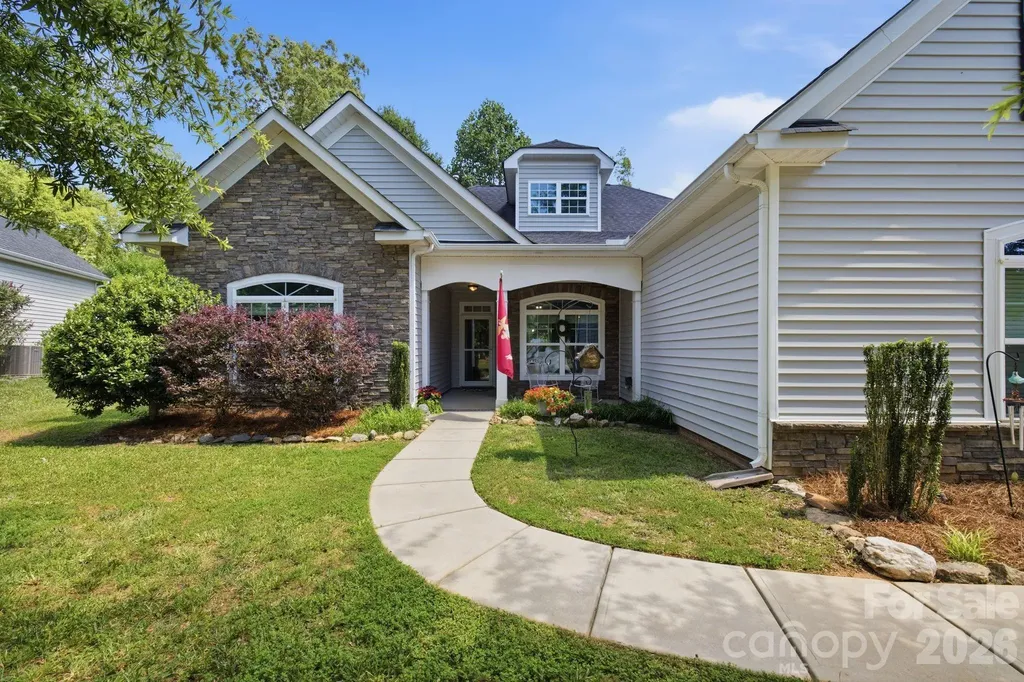 983 Jerry Lees Way Denver NC 28037