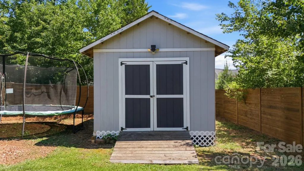 983 Jerry Lees Way Denver NC 28037