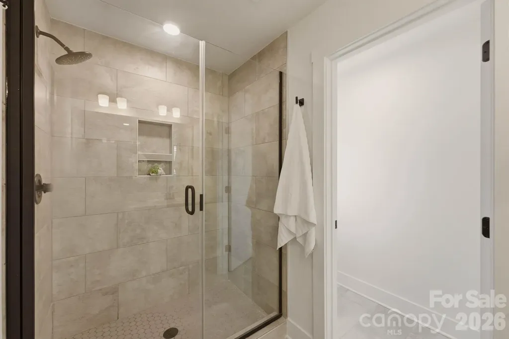 4047 Bass River Parkway Charlotte NC 28217