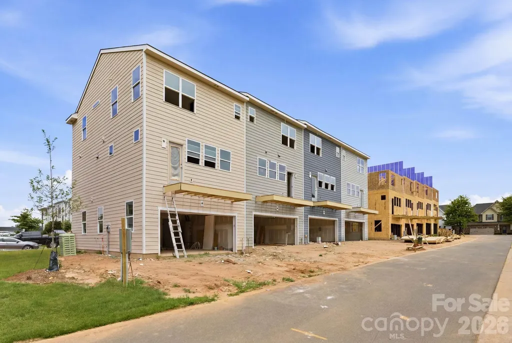 4047 Bass River Parkway Charlotte NC 28217