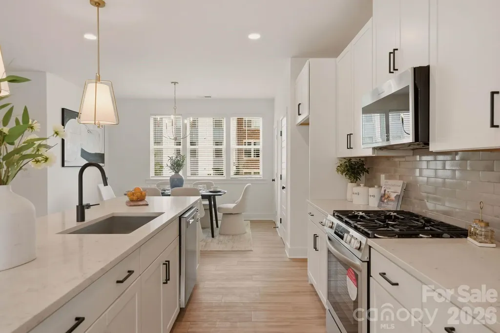 4047 Bass River Parkway Charlotte NC 28217