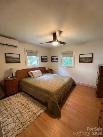 10 Oakwood Drive Weaverville NC 28787