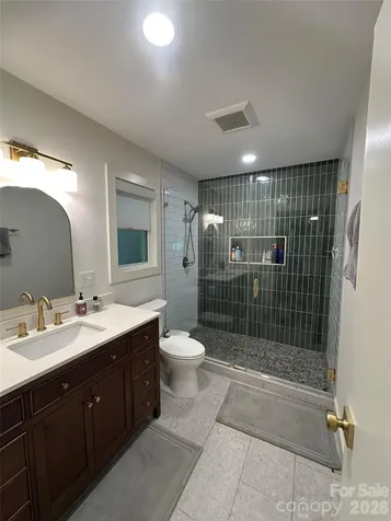 10 Oakwood Drive Weaverville NC 28787