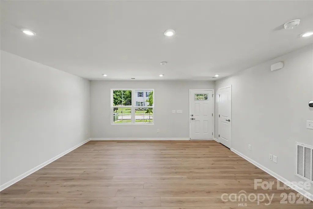 10051 Florentine Way Charlotte NC 28214