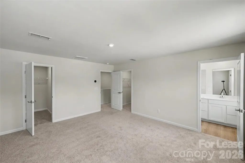 10051 Florentine Way Charlotte NC 28214