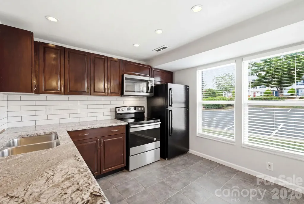 242 Water Oak Drive Pineville NC 28134