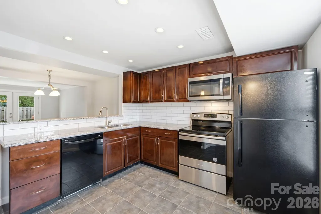 242 Water Oak Drive Pineville NC 28134