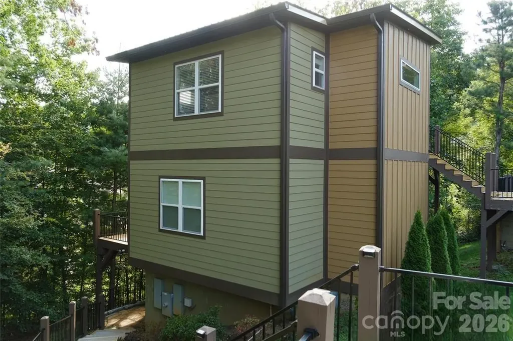 14 Red Maple Drive Weaverville NC 28787