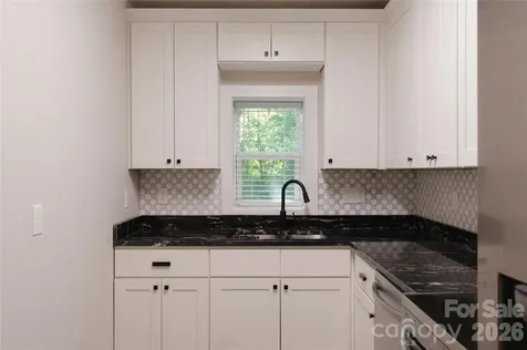 14 Red Maple Drive Weaverville NC 28787