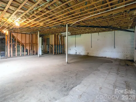 381-395 Crimson Laurel Way Bakersville NC 28705
