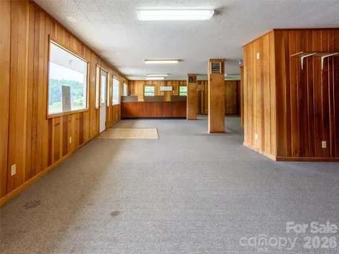 381-395 Crimson Laurel Way Bakersville NC 28705