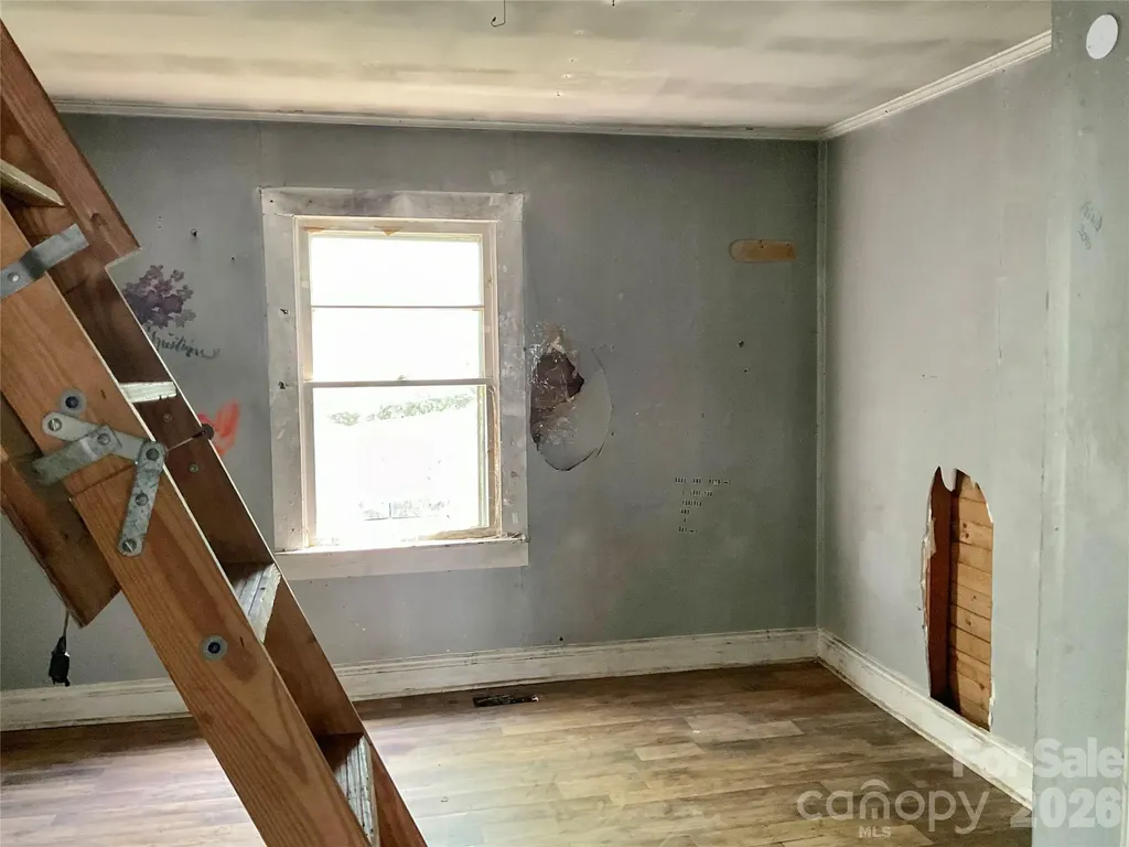 1024 Catawba Street Lincolnton NC 28092
