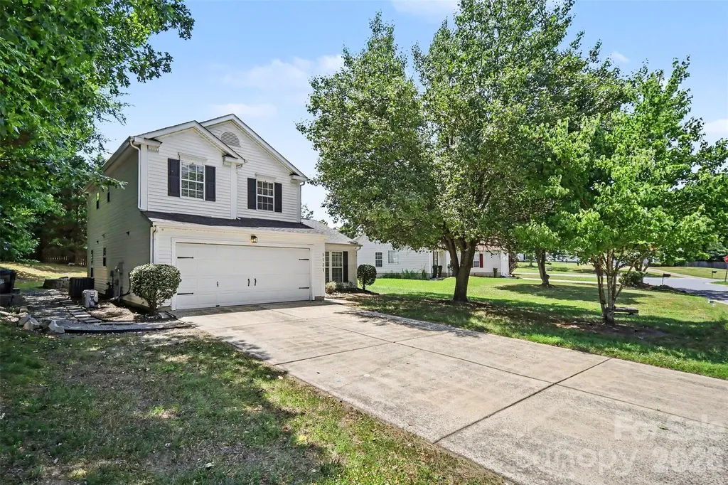 1131 Morning Glory Drive Charlotte NC 28262