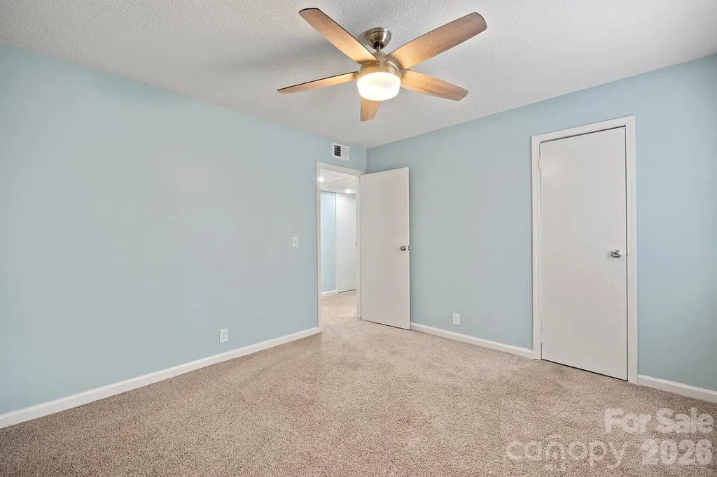 2630 Park Road Charlotte NC 28209