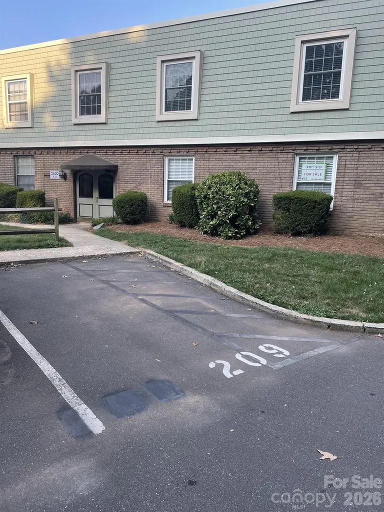 2630 Park Road Charlotte NC 28209