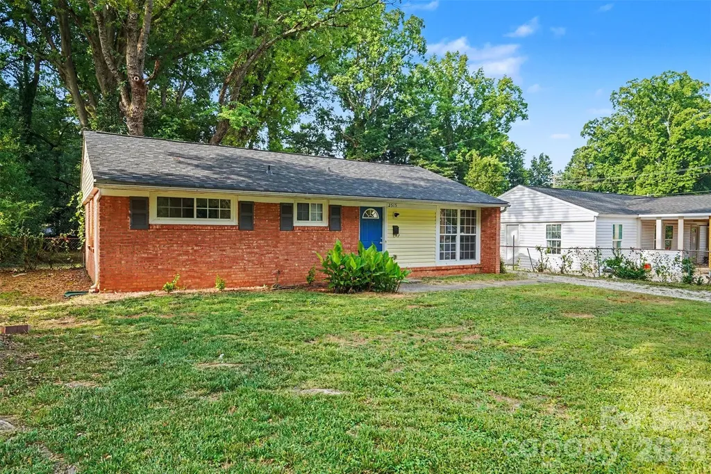 2515 Lasalle Street Charlotte NC 28216