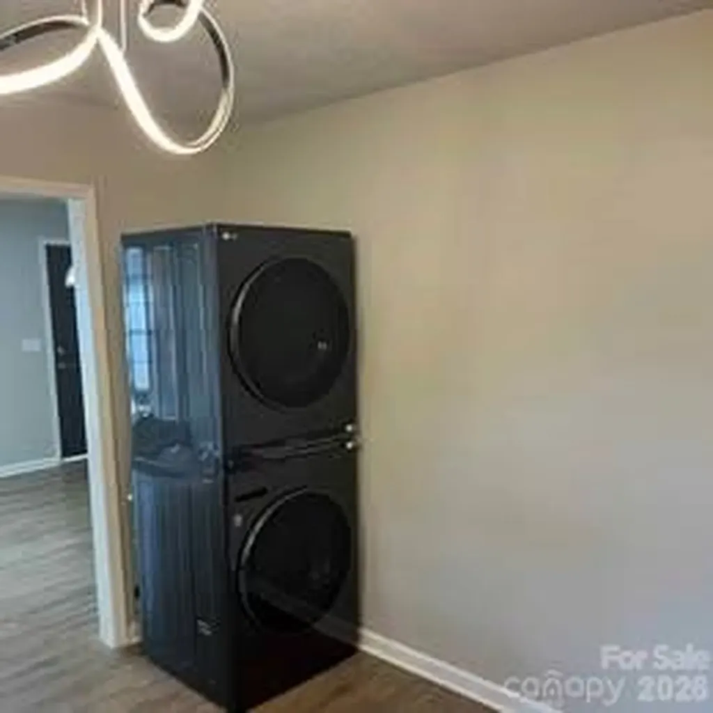 2515 Lasalle Street Charlotte NC 28216