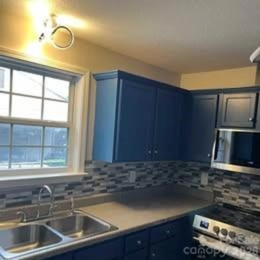 2515 Lasalle Street Charlotte NC 28216