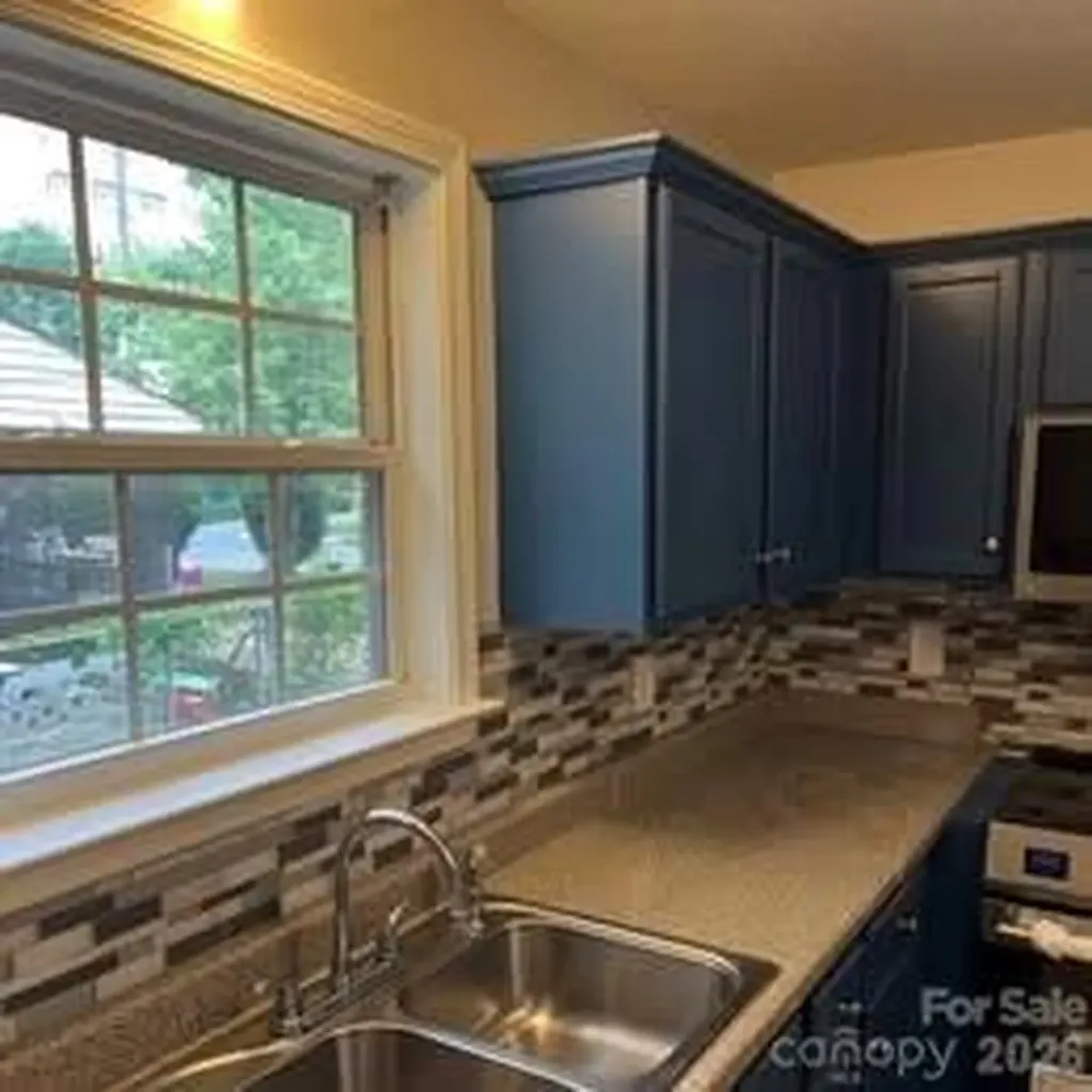 2515 Lasalle Street Charlotte NC 28216