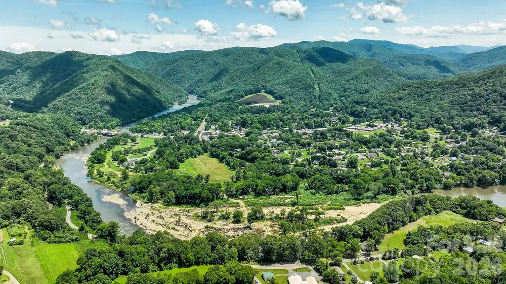 765 River Road Hot Springs NC 28743