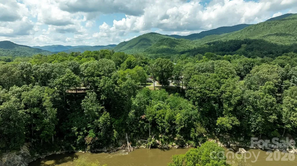 765 River Road Hot Springs NC 28743
