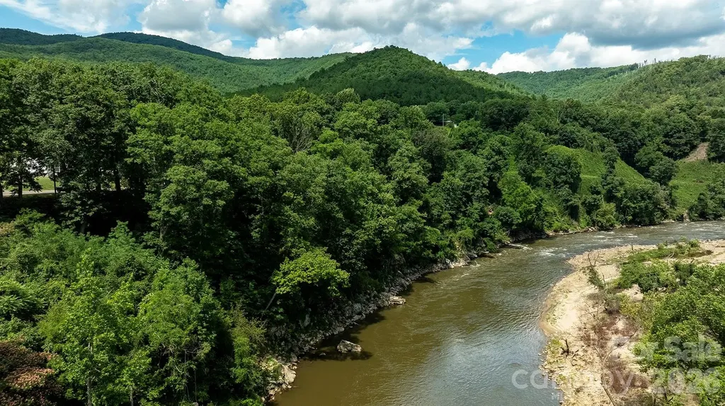765 River Road Hot Springs NC 28743