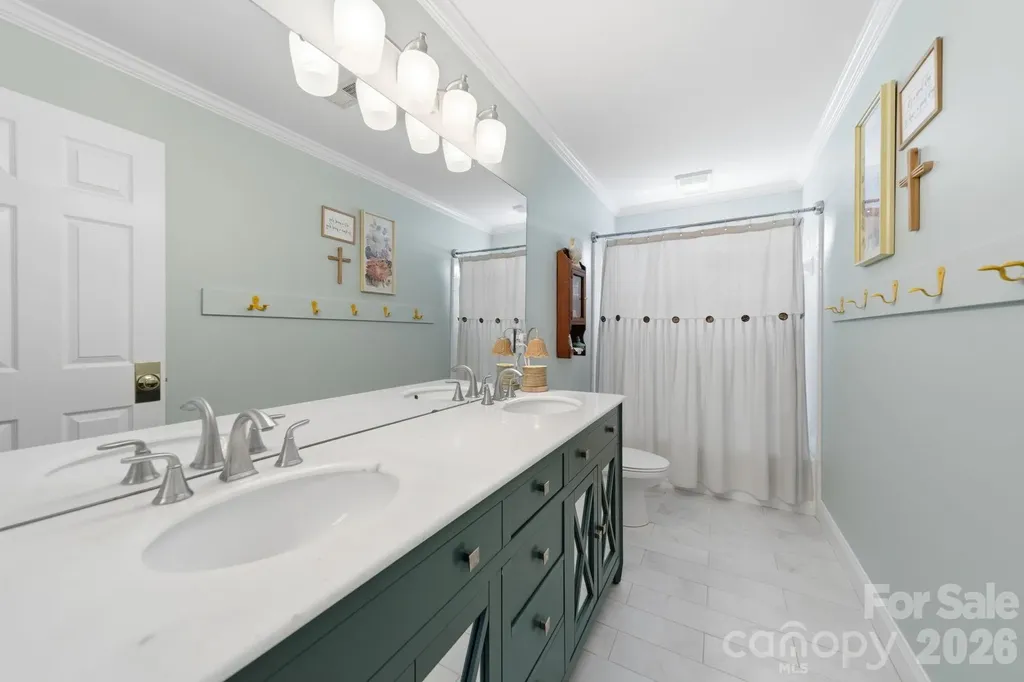 10203 Rougemont Lane Charlotte NC 28277