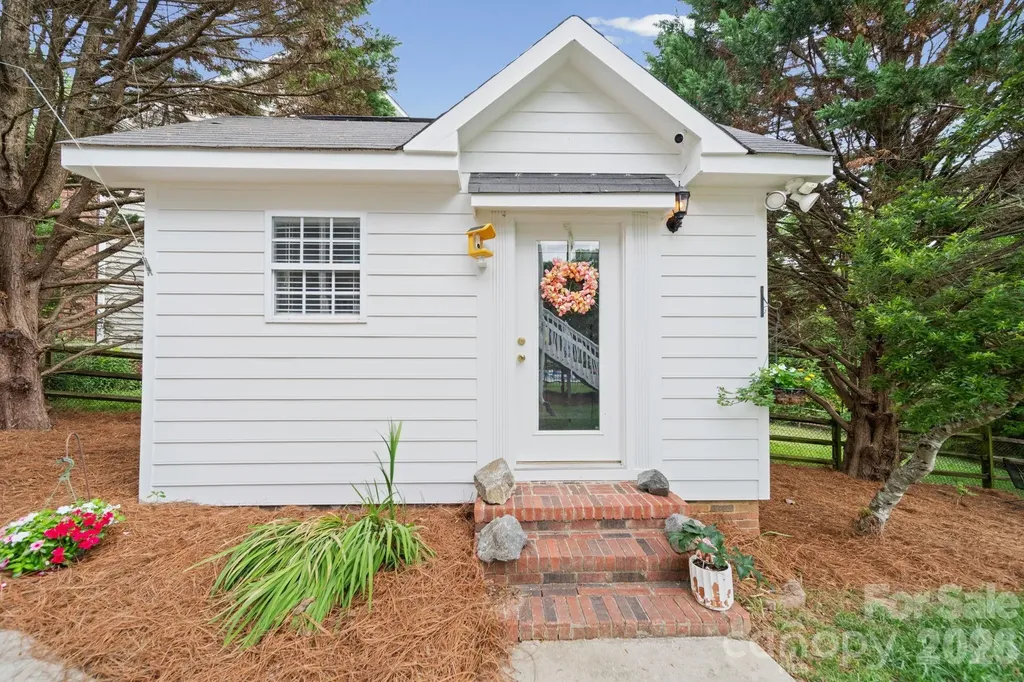 10203 Rougemont Lane Charlotte NC 28277