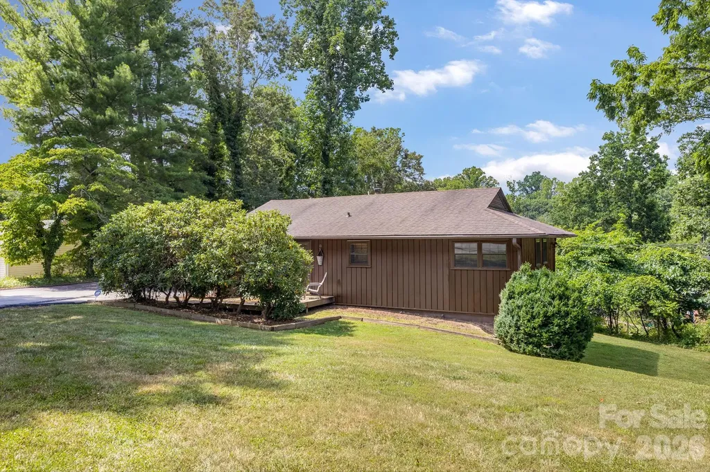 Asheville NC, 63 Baker Place