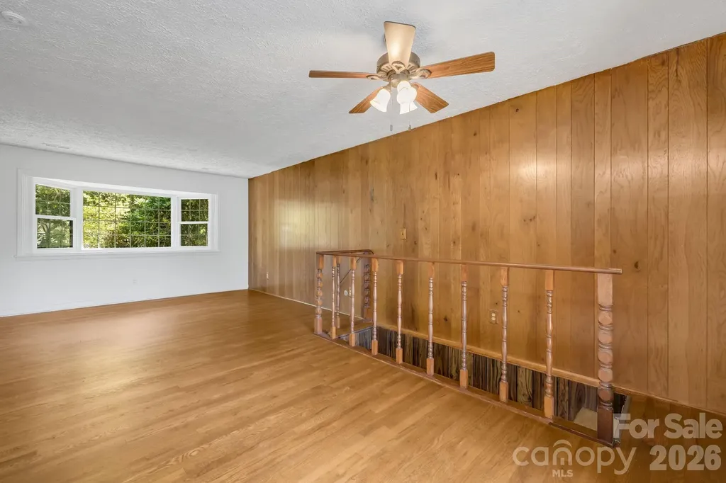 63 Baker Place Asheville NC 28806