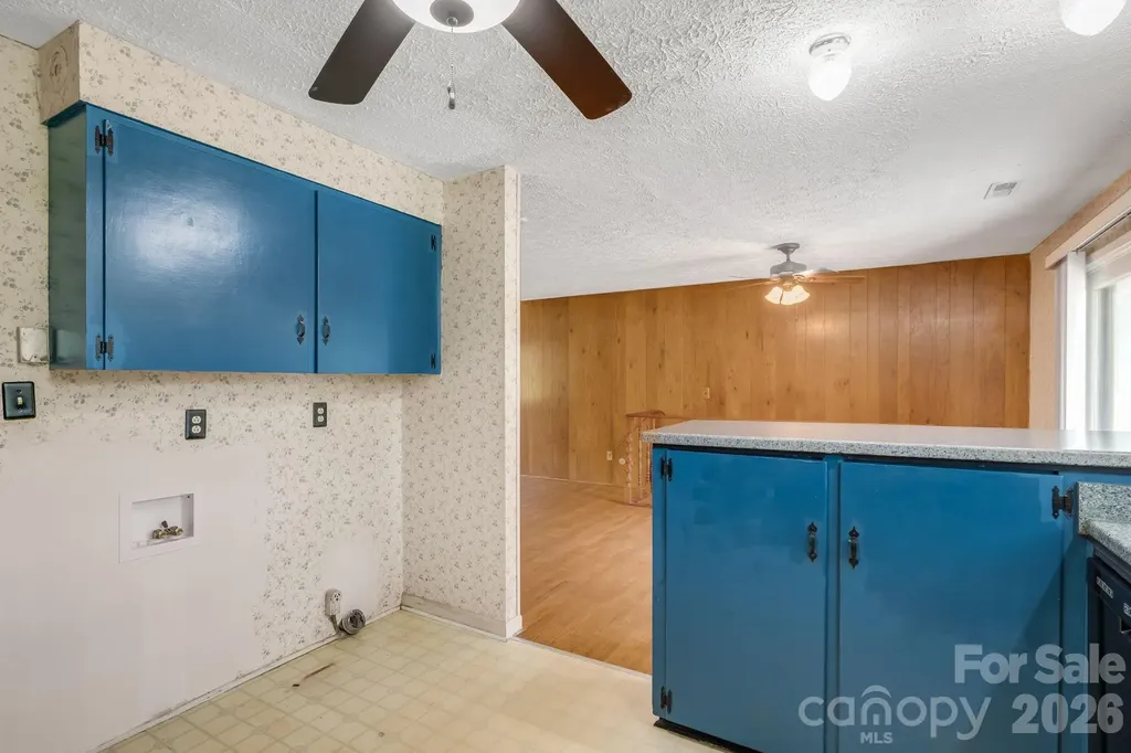 63 Baker Place Asheville NC 28806