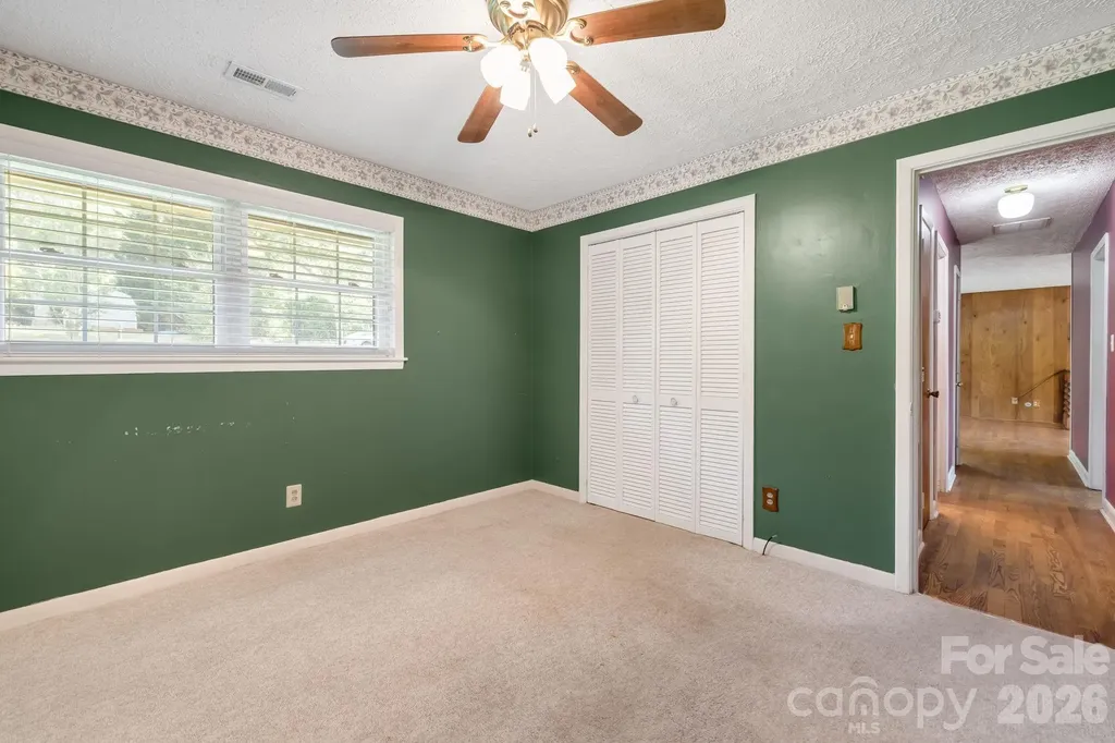 63 Baker Place Asheville NC 28806