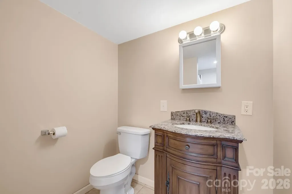 63 Baker Place Asheville NC 28806