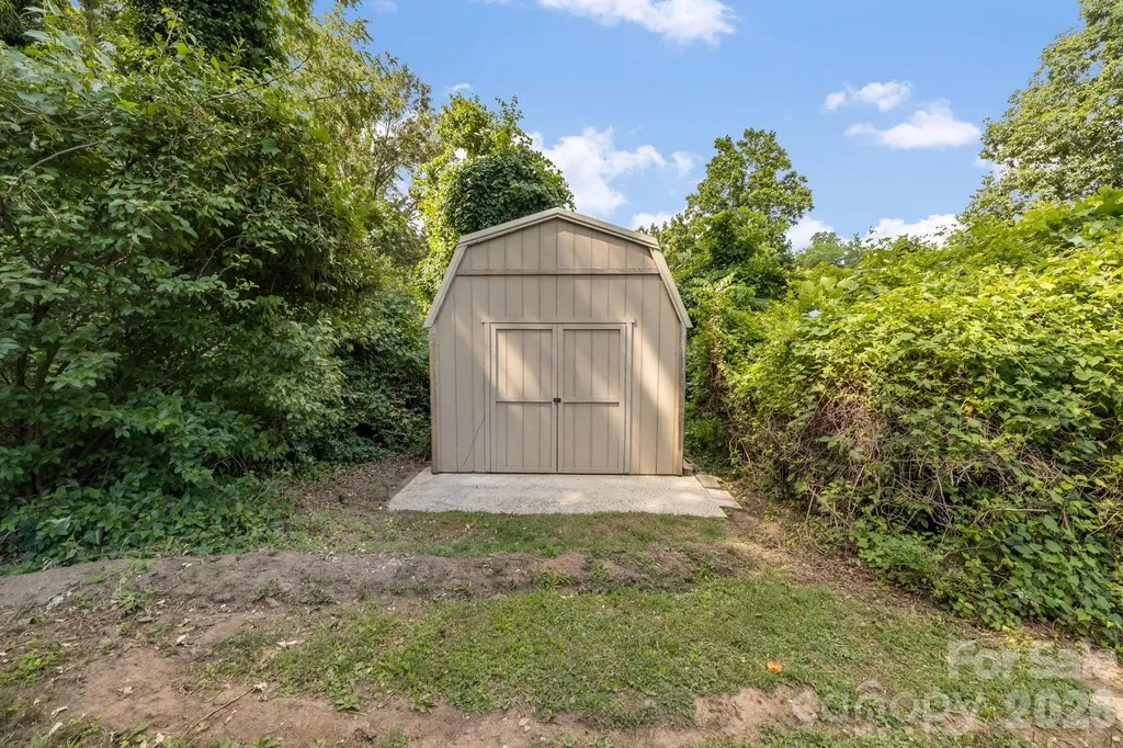 63 Baker Place Asheville NC 28806