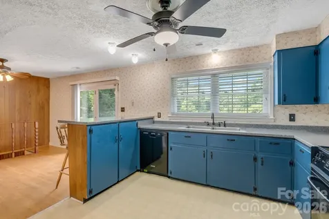 63 Baker Place Asheville NC 28806