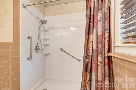 63 Baker Place Asheville NC 28806