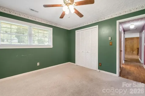 63 Baker Place Asheville NC 28806