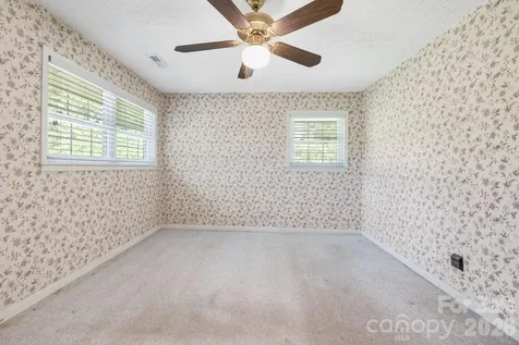 63 Baker Place Asheville NC 28806