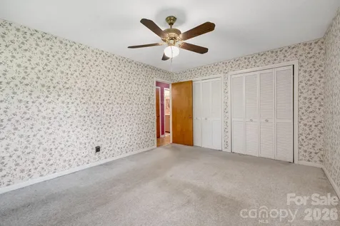 63 Baker Place Asheville NC 28806