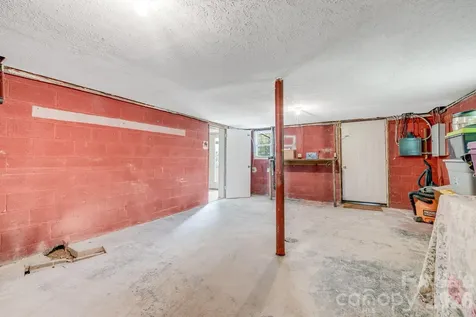 63 Baker Place Asheville NC 28806
