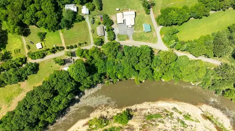 821 River Road Hot Springs NC 28743