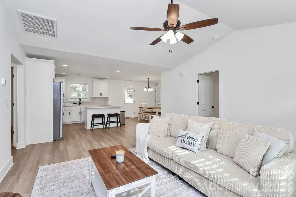 309 Oakdale Avenue Kannapolis NC 28083