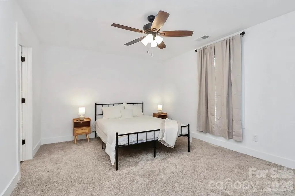 309 Oakdale Avenue Kannapolis NC 28083