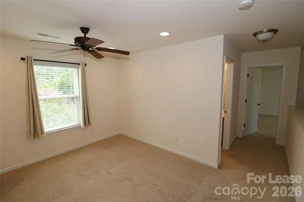4022 Linsbury Court Charlotte NC 28213