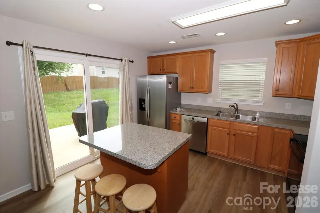 4022 Linsbury Court Charlotte NC 28213