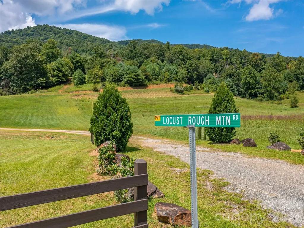000 Locust Rough Mountain Road Burnsville NC 28714