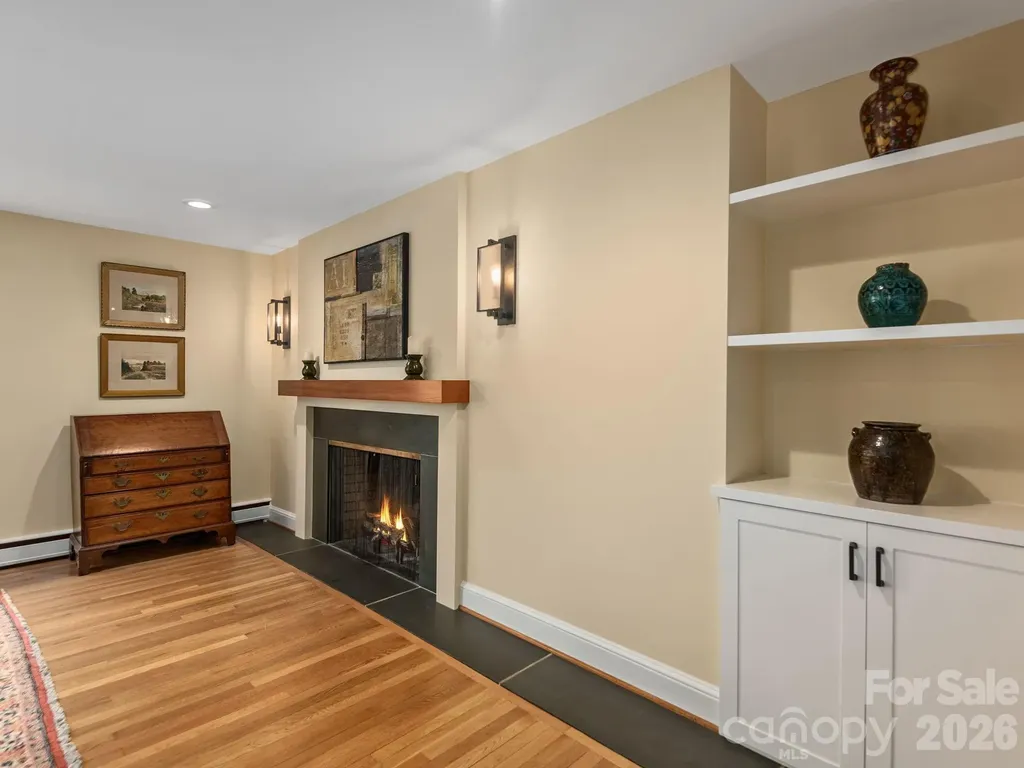 65 Cliff Drive Laurel Park NC 28739
