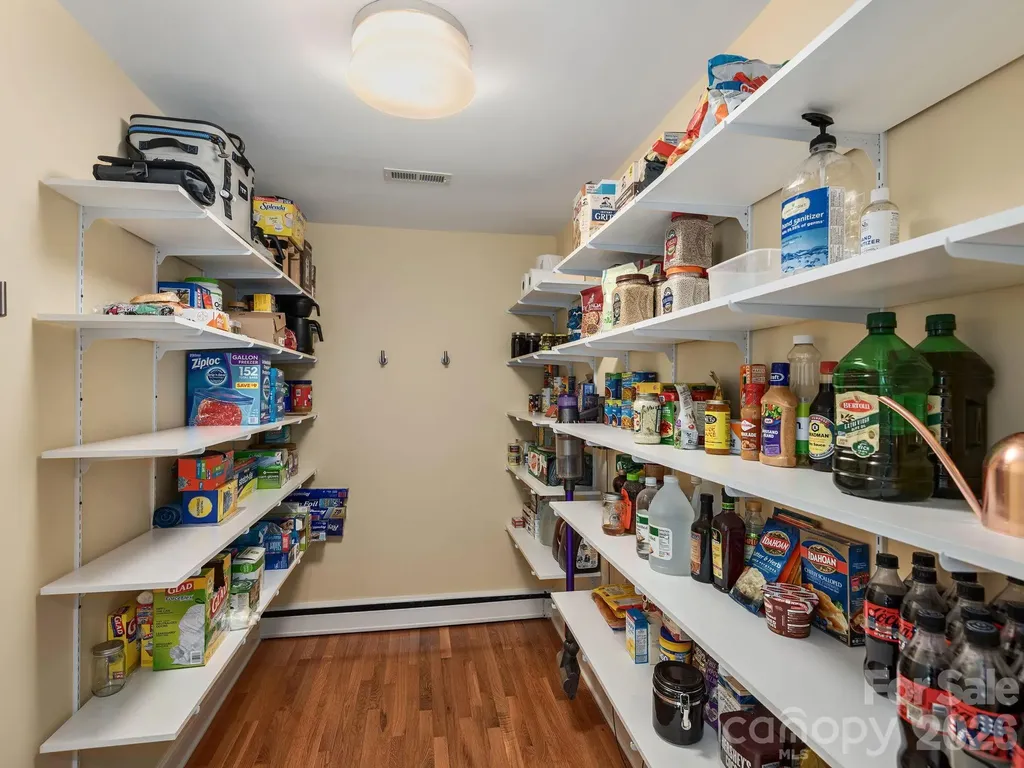 65 Cliff Drive Laurel Park NC 28739