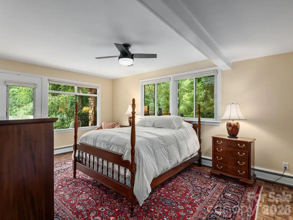 65 Cliff Drive Laurel Park NC 28739