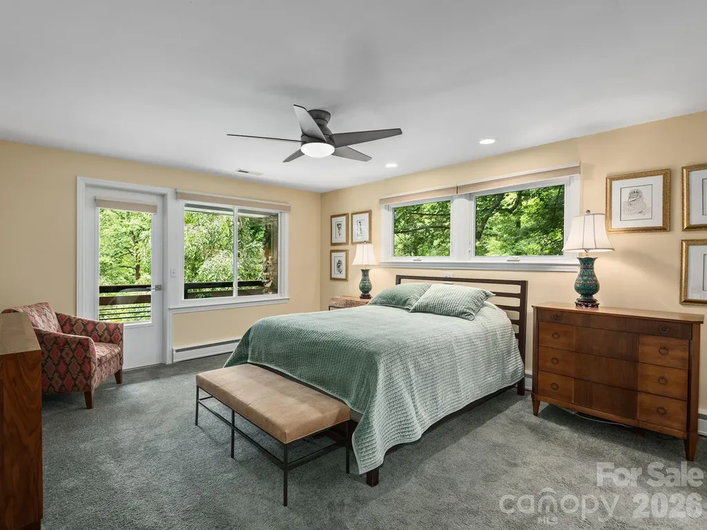 65 Cliff Drive Laurel Park NC 28739